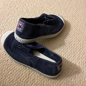 Cienta navy size 30 love just forgot we had